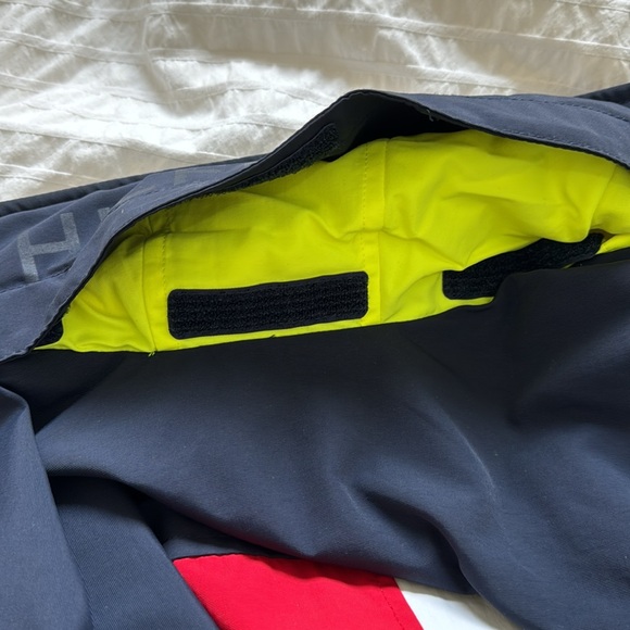 Tommy Hilfiger windbreaker sports jacket - Picture 12 of 12